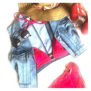 Cropped denim vest 🔥